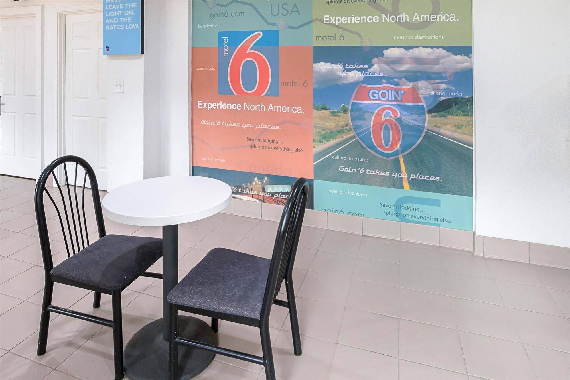 Motel 6-Grand Prairie, Tx - Near Six Flags Drive Exterior photo