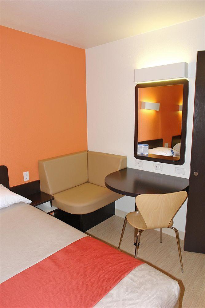 Motel 6-Grand Prairie, Tx - Near Six Flags Drive Exterior photo