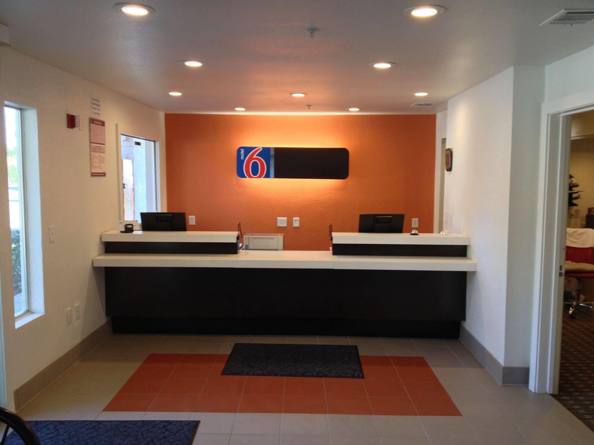 Motel 6-Grand Prairie, Tx - Near Six Flags Drive Exterior photo